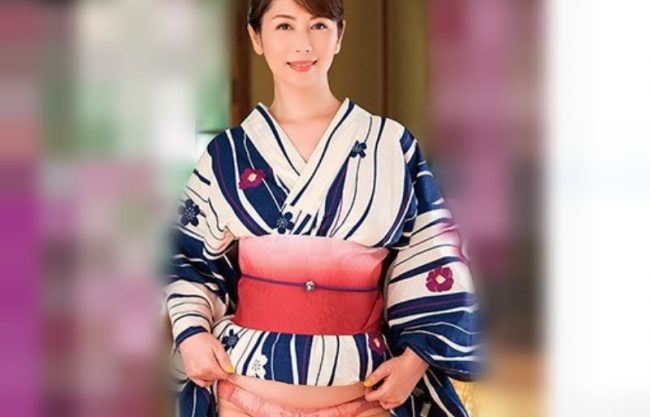 『逆ハーレム遊び＼デカ尻女将』じゅるぅ~硬いチ◎ポ好き。和服を乱れに乱したマダムがダブル年下棒で狂い咲する企画wwwwwwwwww