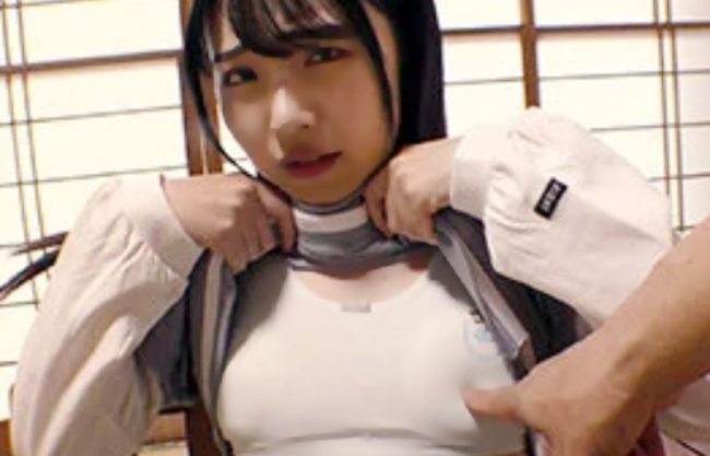 『中出し＼催●堕ち‥ちっぱいＪＫ』はいっオジサン…手マンして。巨根ヤロウに拉致された乙女が無毛お膣に注入させちまう企画wwwwwww
