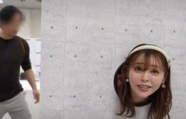 『中出しＯＫ＼何処でも…壁尻娘』きゃぁ~お小便漏れちゃう。勃起棒に好き放題貫かれる身動き出来ない美女が種付けされる企画wwwww