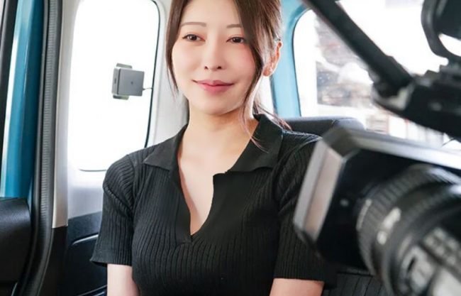 『中出し＼学生宅…お泊りママ』ぃぃ我慢しないで…子宮にブッカケて。たった１個のゴムを使いきった妻が馬乗りで注入させる企画wwwww