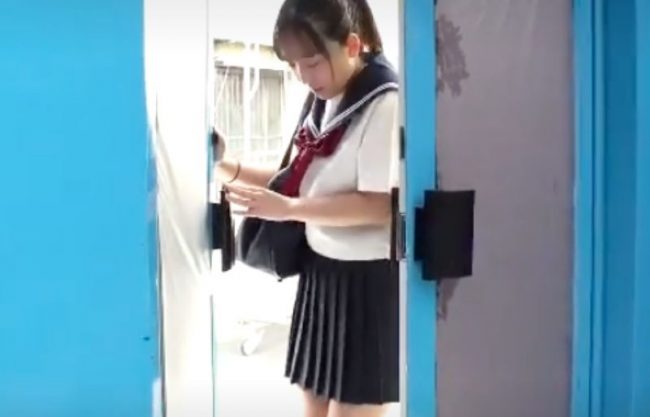 《中出し／杭打ち体験‥Ｊｋ》お姉さま~ポルチオ気持ちぃぃ。人気女優さんに指導された制服乙女が無毛お膣に注入させちまう企画wwwww
