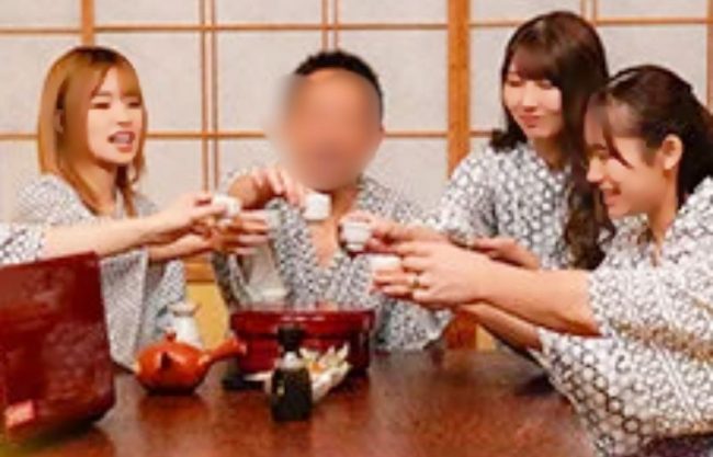 《中出しＮＴＲ／夫婦交換…温泉旅行》もっとょチ●ポ‥鬼ビスして。倦怠期カップル３組が動物と化して朝までヤリ狂うドラマwwwww