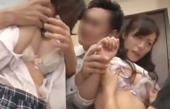 『中出し…連鎖輪〇＼セレブ母娘』痛いぃ…ブラジャー止めて。激悪ガキどもがお家凸して奥様と乙女を汚し倒すドラマwwwwwwwwww