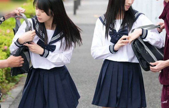 『お礼～ただマン＼双子姉妹』はいっおじさん～シックスナインしよ。不良から救った中年に制服ＪＫがピンクお膣提供するドラマwwwwww