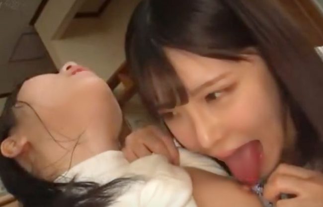 『百合堕ち＼キメセク恋人』らめ乳首舐め…声我慢ムリ。タチ役の彼妹に発情ドラッグ盛られた美巨乳が何度もアクメしちまう企画wwwww