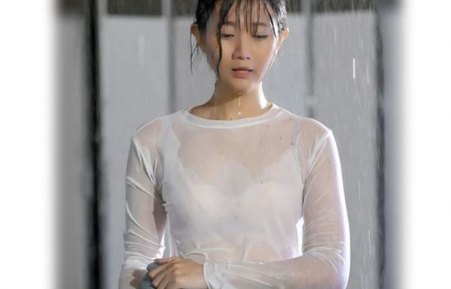 『中出し＼豪雨キメセク』はいっ喉奥～いっぱい挿れて。中年オヤジと逃げ込んだ事務所で色白乙女が何度も注入させる。ドラマwwwwww