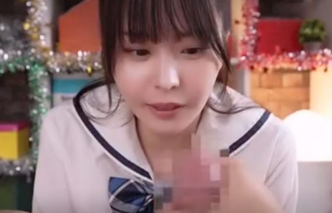 《発射お手伝い／焦らし乙女》きゃっ亀頭ドロドロ。女子校生コスでパンティ丸出しにした小娘がお膣使わせちまうERO動画wwwwwwww