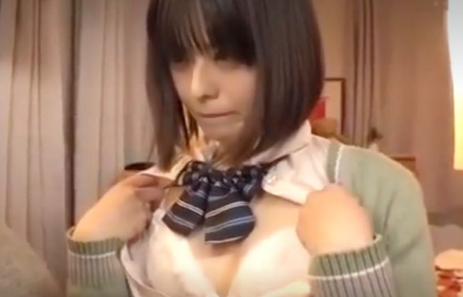 『月乃ルナ＼中出し筆おろし』ぃぃおチッパイ触って。恋人が出来た幼馴染を制服ＪＫが生で性教育しちまうERO動画wwwwwwwwwwwwww
