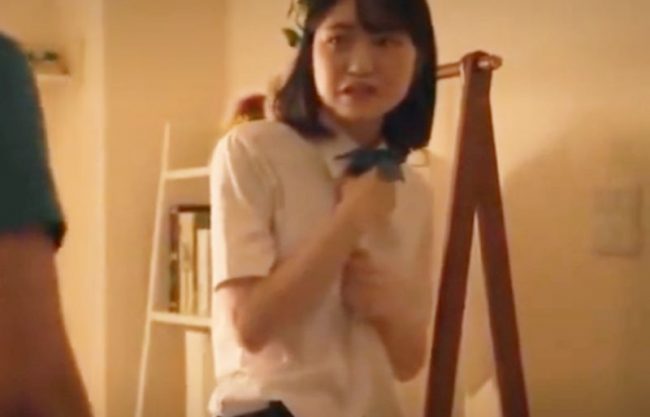 『レ●プ＼悲惨～義理娘』パパ～止めてぅ。母親の妊娠でセンズリ中毒の鬼畜が無理やり制服ＪＫを押し倒しちまうERO動画wwwwwww