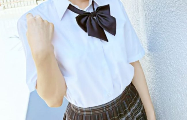『捕獲＼狂マゾＪＫ』早くぅザーメン飲精させて。複数棒に前後から貫通させるタトゥー入り乙女が白目逝きかるERO動画wwwwwwwwww