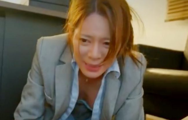 『中出しレイプ＼高慢ＯＬ』やだお口マ●チョ。多額損失を出した美脚お姉さんが罵倒されながら精液注ぎこまれるERO動画wwwwwwww