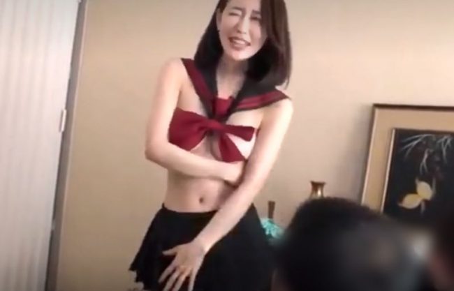 『篠田ゆう＼中出しＮＴＲ‥強がり嫁』らめパンティ履いてないぉ。町内会のお馬鹿に開発された美魔女が複数棒で快楽堕ちwwwwwww