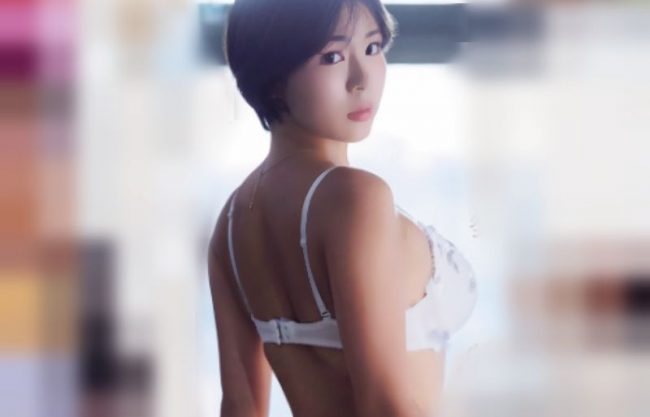 『初撮り＼浮気交尾～三〇路』はあはあ～強く突いて。束縛旦那から逃げ出したショトカが何度も間男棒を欲しがるアダルト動画wwwwwwww