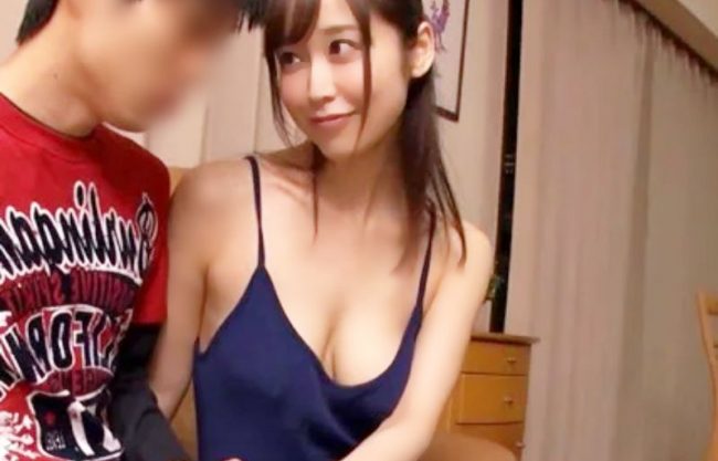 『篠田ゆう＼淫乱～義理お母さん』ねぇママでスッキリする？ブラジャー着けないお誘い美魔女が凄杭打ちで飲み込むERO動画wwwwwwwwww